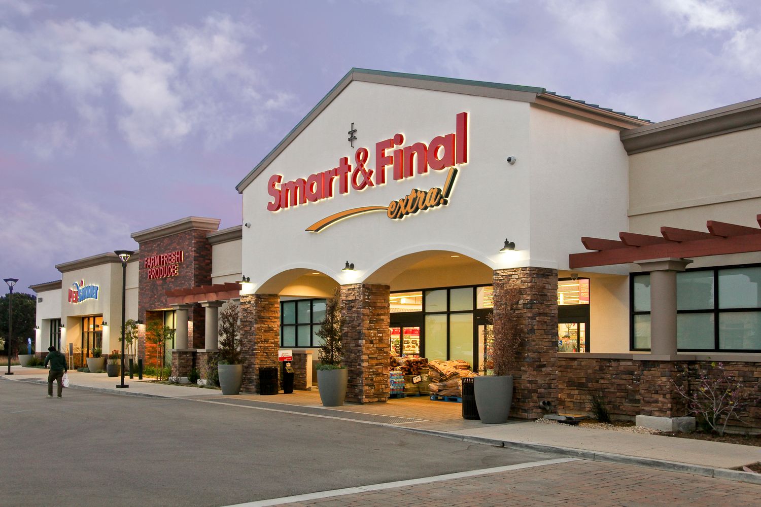 Hollister Village Plaza: 7000 Hollister Ave, Goleta, CA 93117